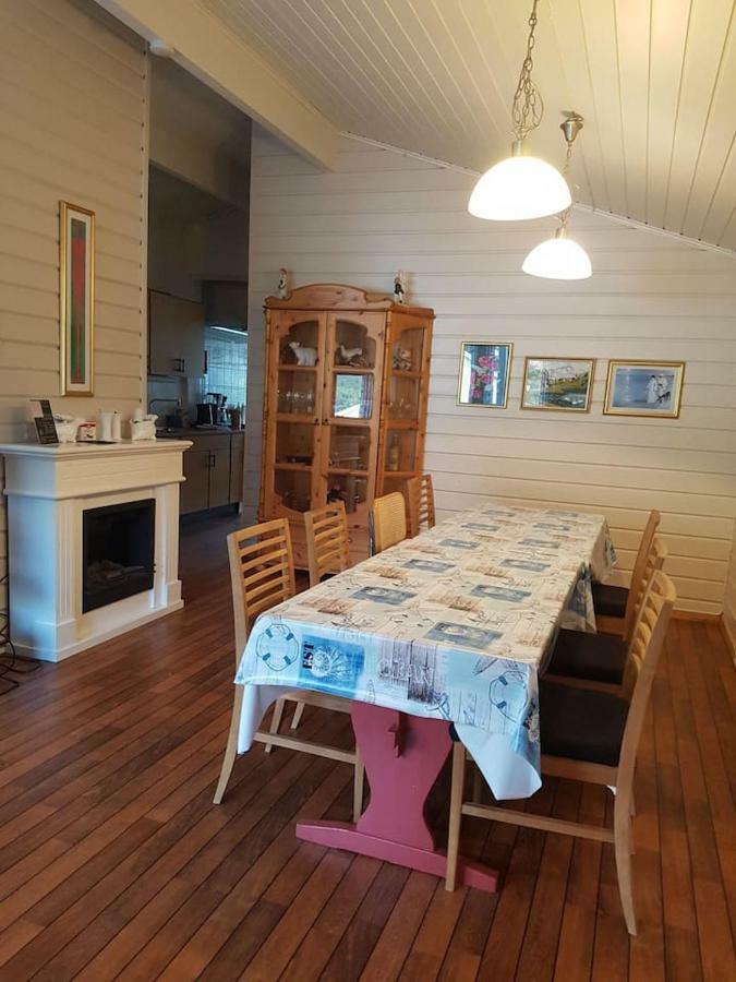 Lyngsalpan Cruise Lodge - Rodtinden Nord-Lenangen Bagian luar foto